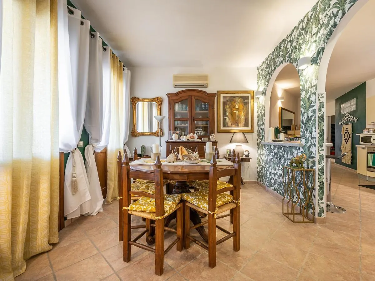 Villasimius Marina House 0*,