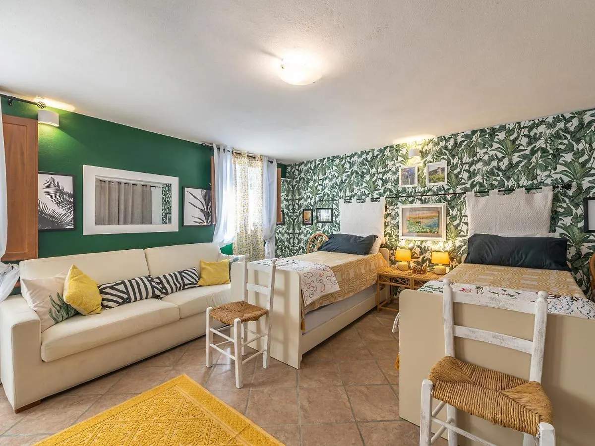 Villasimius Marina House 0*,